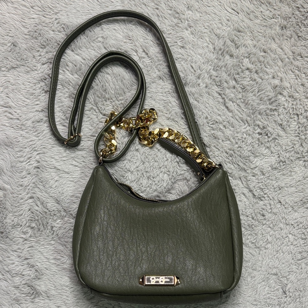 Jessica Simpson Green Shoulder Bag with Gold Accents